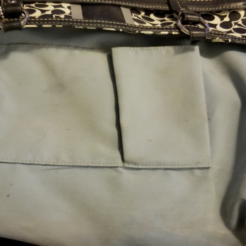 Coach Purse - Picture 6 of 7